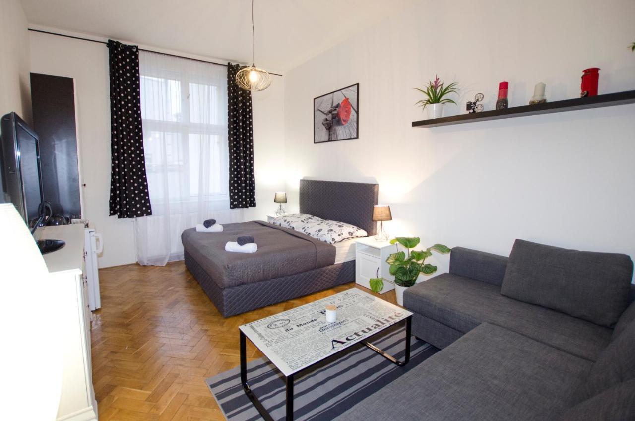 Exlusive Apartment Paris Style Praha Bagian luar foto